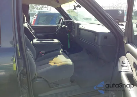 2003 Chevrolet Silverado 1500Hd Ls z USA, uszkodzony, nr VIN 1GCGK13U93F207890